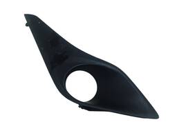 Grade Moldura Milha Direito Yaris 2019 a 2022