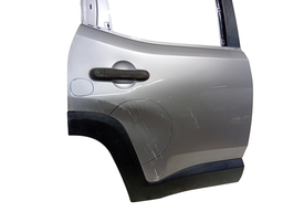 PORTA TRASEIRA DIREITA RENEGADE 2016 2017 2018/.. (DETALHE)