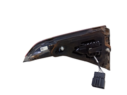 LANTERNA TRASEIRA ESQUERDA JETTA 2018/ (MALA)