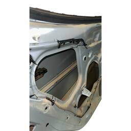 PORTA TRASEIRA ESQUERDA HB20 HATCH 2020 2021 2022/..