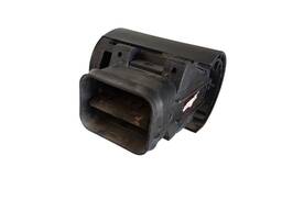 DIFUSOR AR LATERAL LADO DIREITO CORSA CLASSIC 1995 A 2016