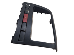 MOLDURA CENTRAL MIDIA BOTAO ALERTA FIAT PALIO 2008