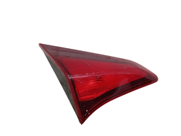 LANTERNA TRASEIRA ESQUERDA KICKS 2017 2018 A 2021 (MALA)