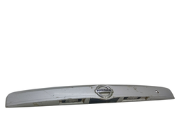 MOLDURA TAMPA TRASEIRA VERSA 2012 2013 A 2020