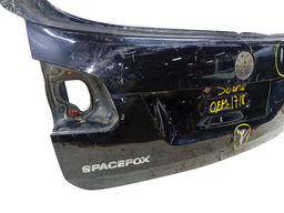 TAMPA TRASEIRA SPACEFOX 2011 2012 A 2014 C/DETALHE