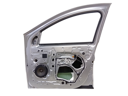 PORTA DIANTEIRA DIREITA DUSTER 2021 2022 2023/.. (DETALHE)