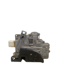 FECHADURA PORTA TRASEIRA DIREITA TOUAREG 11/17 PASSAT 07/15