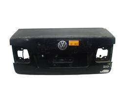 Tampa Traseira Polo Sedan 2003 2004 a 2014 C/DETALHE