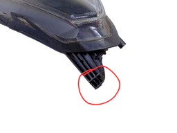 FAROL DIREITO KA 2018 2019 A 2021 MASC NEGRA (DETALHE)