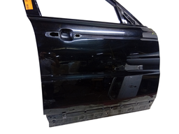 PORTA DIANTEIRA DIREITA RANGE ROVER SPORT 2014/2022 (DETALHE