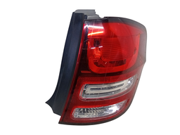 LANTERNA TRASEIRA DIREITA C3 2013 A 2020 (CANTO) DETALHE