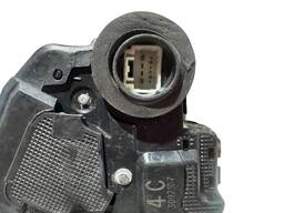 FECHADURA PORTA TRAS ESQ COROLLA 09/14 20/ RAV4 13/18 4PINOS