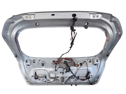 TAMPA TRASEIRA NEW FIESTA HATCH 2012 2013 A 2019/ DETALHE