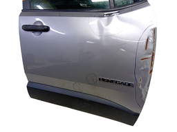 PORTA DIANTEIRA DIREITA RENEGADE 2016 2017 2018/ (DETALHE)