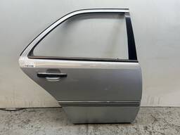 PORTA TRASEIRA DIREITA MERCEDES CLASSE C 180 200 320 94/98