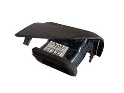 DIFUSOR AR LATERAL LADO ESQUERDO SPIN 2013 A 2017 (PRETO)