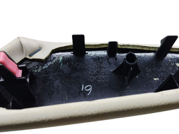 APOIO BRANCO PORTA DIANTEIRO DIREITO HILUX SW4 2016 A 22