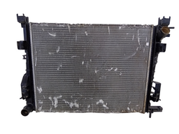 RADIADOR AGUA SANDERO 2015/ LOGAN 2014/ 1.0 3CC 1.6 (DETALHE