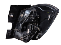 LANTERNA TRASEIRA ESQUERDA SPIN 2012 A 2018 COM DETALHES 