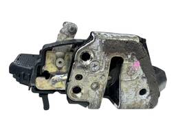 FECHADURA PORTA TRASEIRA ESQ COROLLA 03 A 08 HILUX SW4 06/15