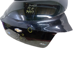 TAMPA TRASEIRA ONIX 2013 2014 A 2017 C/ FURO CILINDRO 