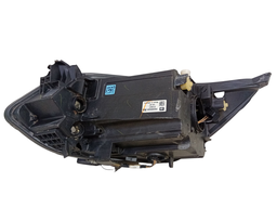 FAROL DIREITO ONIX 2020 2021 A 2025 S/ LED (DETALHE)