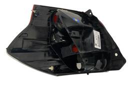 LANTERNA TRASEIRA DIREITA  MOBI 2017/