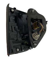 LANTERNA TRASEIRA DIREITA FOX 2015 A 2022 DETALHES