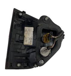 LANTERNA TRASEIRA DIREITA FOX 2015 A 2022 DETALHE