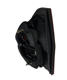 LANTERNA TRASEIRA DIREITA VOYAGE G6 G7 (MALA)