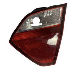 LANTERNA TRASEIRA DIREITA VOYAGE G6 G7 DETALHE