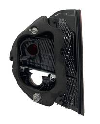 LANTERNA TRASEIRA DIREITA VOYAGE G6 G7 DETALHE