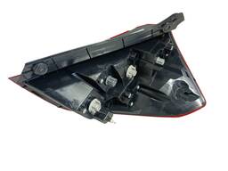 LANTERNA TRASEIRA ESQUERDA FIT 2015 A 2021 (CANTO) C/DETALHE