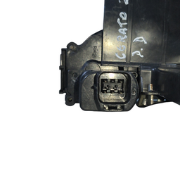 FECHADURA PORTA DIANTEIRA DIREITA CERATO ATÉ 2006 A 2008