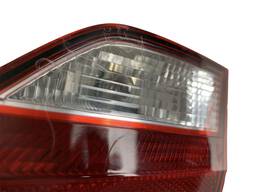 LANTERNA TRASEIRA DIREITA VOYAGE G6 G7 DETALHE