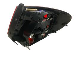 LANTERNA TRASEIRA ESQUERDA GOL G6 DETALHE