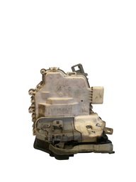 Fechadura Porta Dianteira Dir Audi A3 A1 A3 A4 A5 Q3 Q5 07/