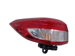 Lanterna Traseira Esquerda Yaris Sedan 2019/ (LED) Fume