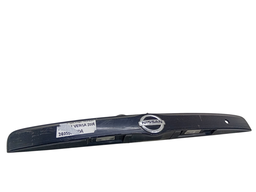 MOLDURA TAMPA TRASEIRA VERSA 2012 2013 A 2020