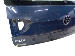 TAMPA TRASEIRA FOX 2015 2016 A 2022 C/DETALHE