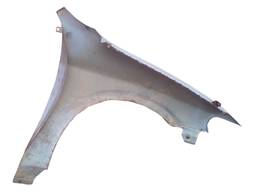 PARALAMA ESQUERDO CELTAV0 01A06 COM DETALHES 