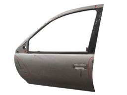 PORTA DIANTEIRA ESQUERDA CORSA / CLASSIC 1996/2016 DETALHES 