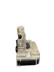 FECHADURA PORTA DIANTEIRA DIREITA MERCEDES GLA A B C 08/20