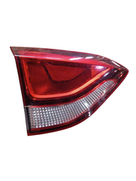 Lanterna Traseira Esquerda Spin 2019/24 Borda Vermelha Mala