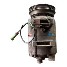 COMPRESSOR AR PASSAT GOLF AUDI A4 1.8 1994 A 2000 8D0260805D