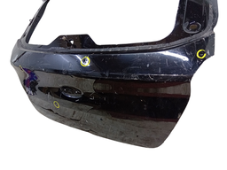 TAMPA TRASEIRA KA HATCH 2015 2016 A 2021 (DETALHE)