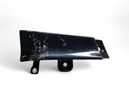 acabamento inferior lanterna esquerda captiva 2008 a 2017