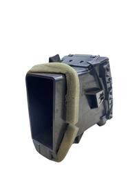 DIFUSOR AR CONDICIONADO CENTRAL DIREITO NISSAN TIIDA 08/13 