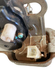 FECHADURA TAMPA TRASEIRA FREEMONT JOURNEY 2009 2010 A 2018