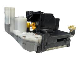 Fechad Porta/Tamp Tr Esq Fiesta 03/ Ecosport \12 4Pino c/Tva